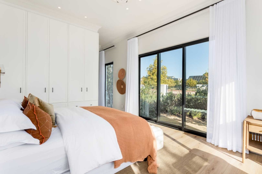 8 Bedroom Property for Sale in Val De Vie Estate Western Cape